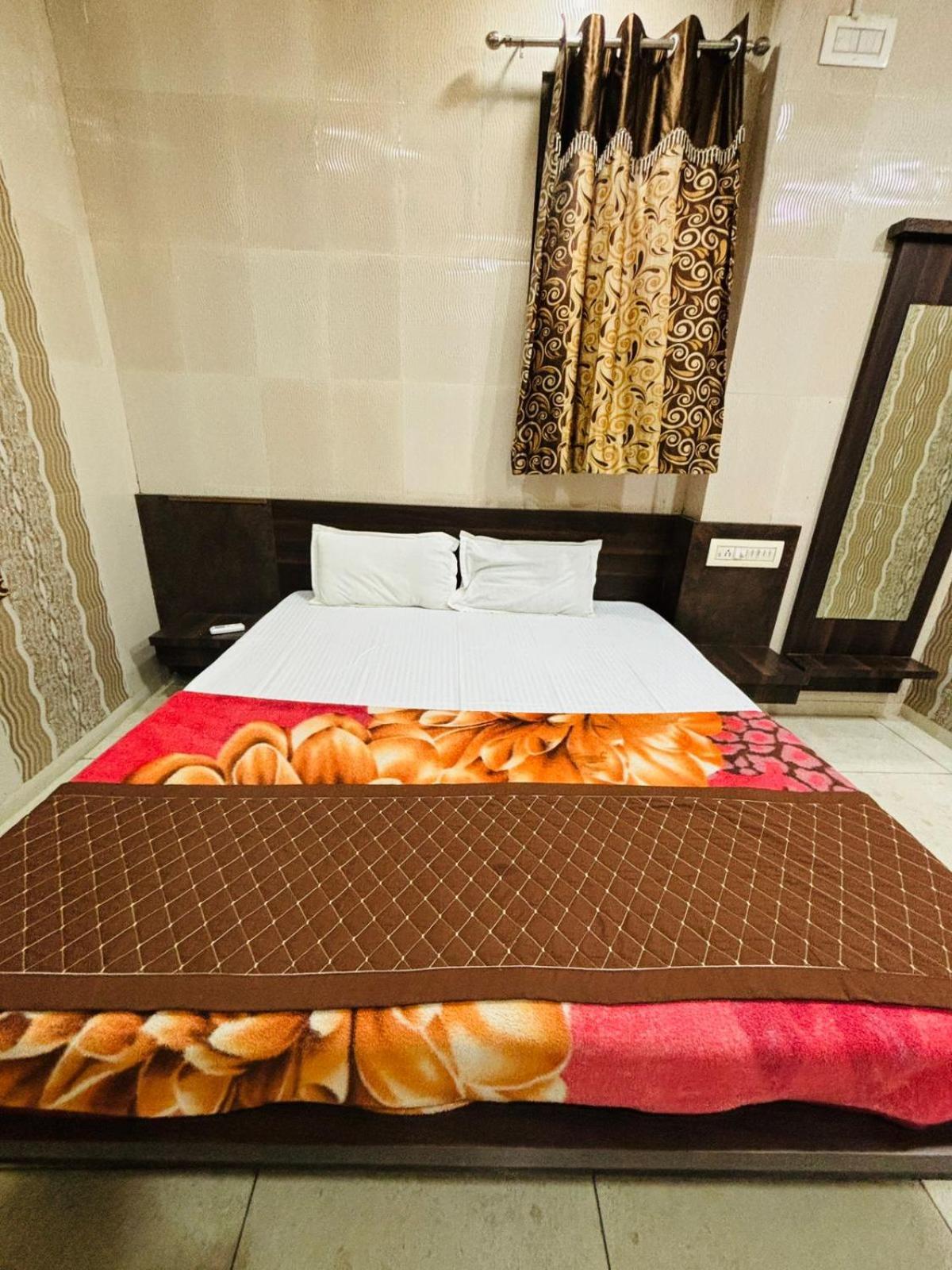 Hotel Shree Nath - 200 Meters From Dwarkadhish Temple Luaran gambar